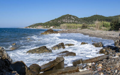 Strand zum Waschen der Körbe für die Weinlese, Gegend von Svala, Agios Konstantinos